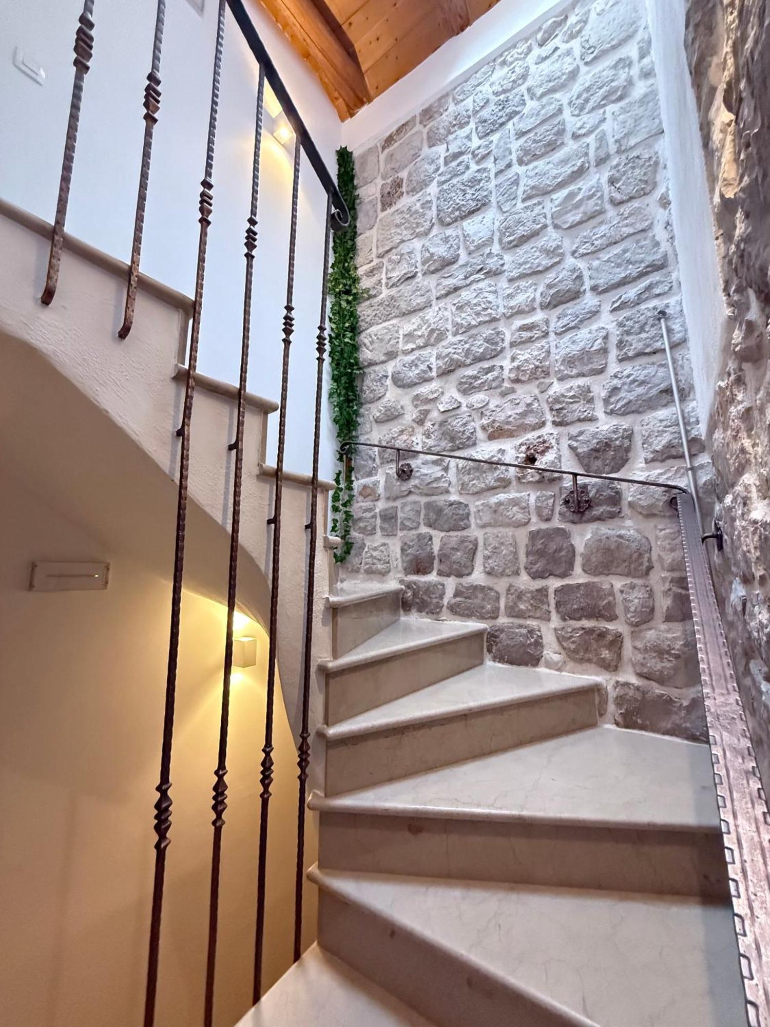 Dubrovnik Throne Suite IV Ngoại thất bức ảnh